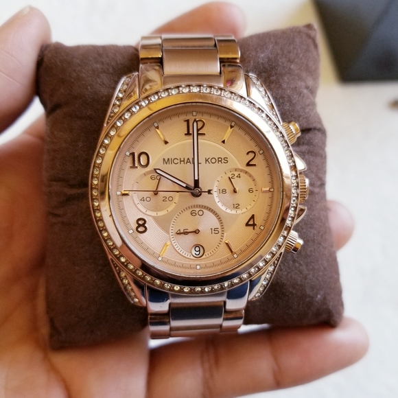 Michael Kors Accessories - Michael kors ladies watch ⌚